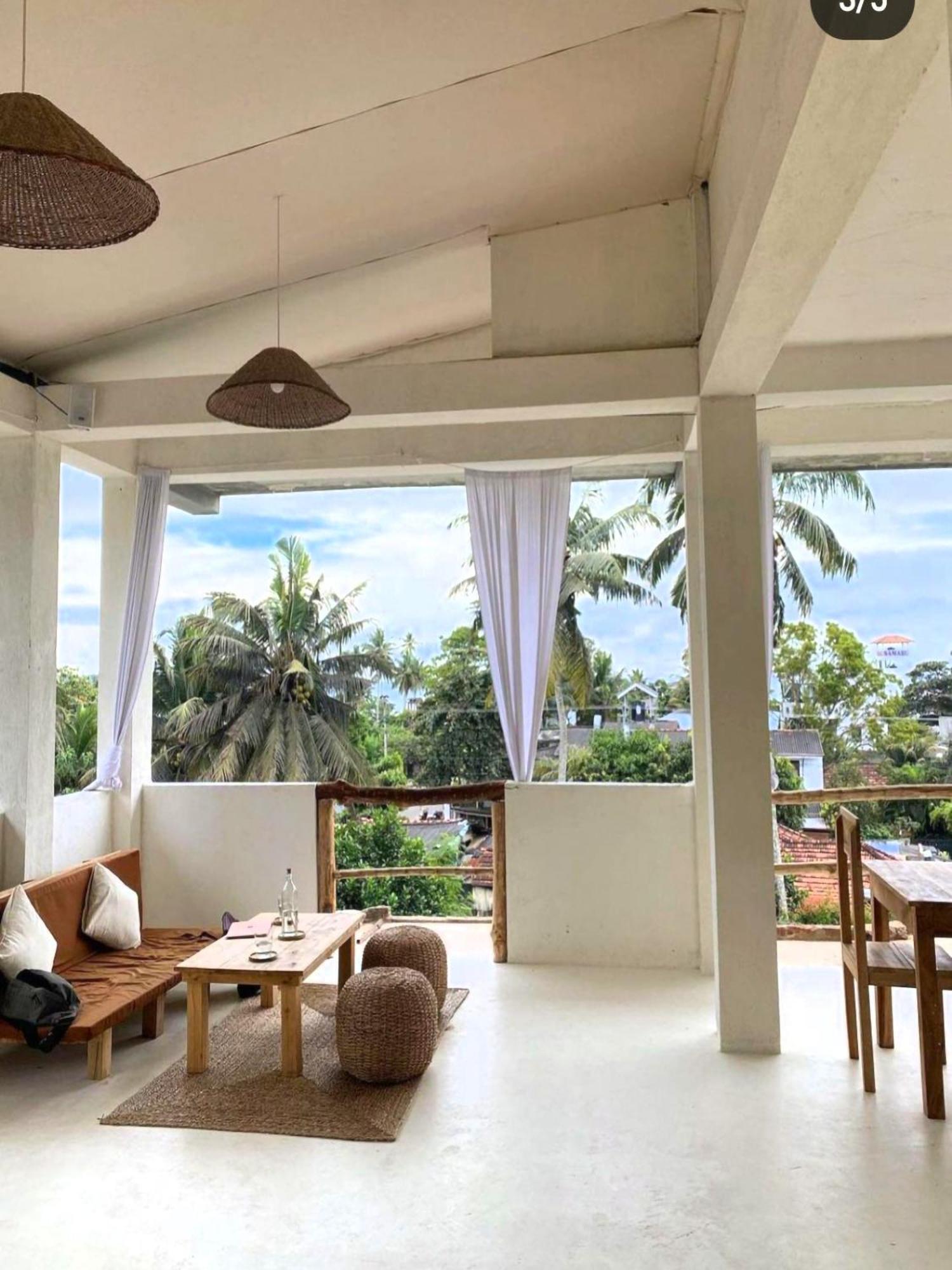 Ocean Bay Surf Resort 웰리가마 외부 사진