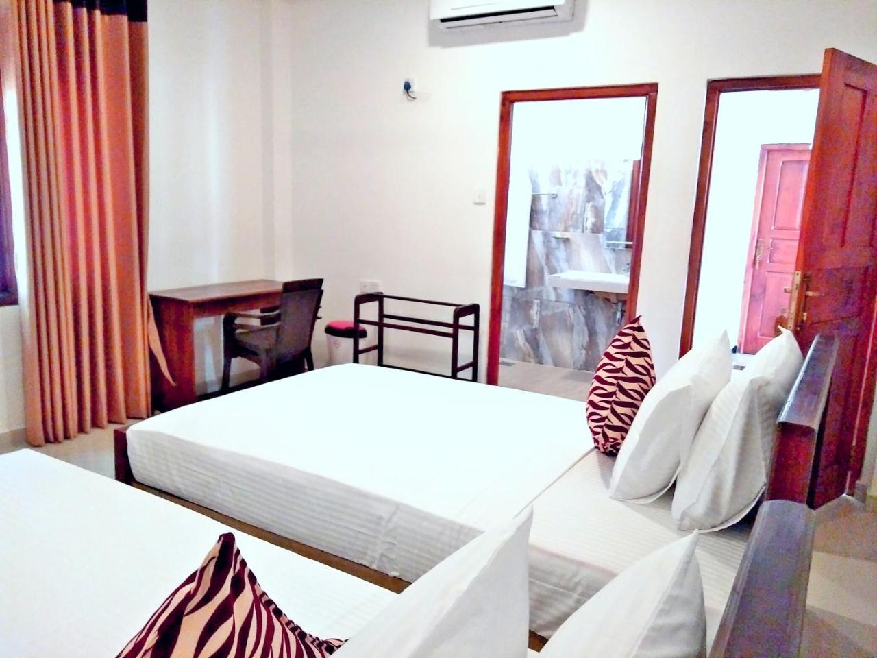 Ocean Bay Surf Resort 웰리가마 외부 사진