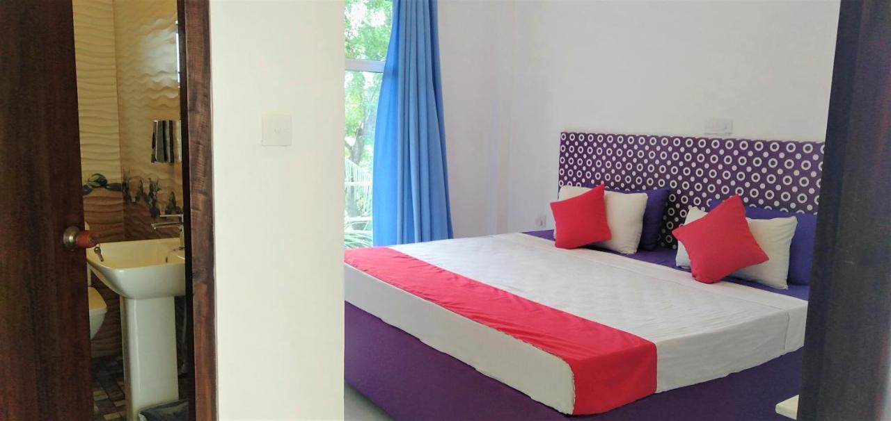 Ocean Bay Surf Resort 웰리가마 외부 사진