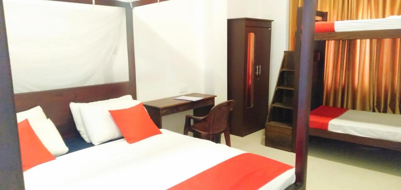 Ocean Bay Surf Resort 웰리가마 외부 사진